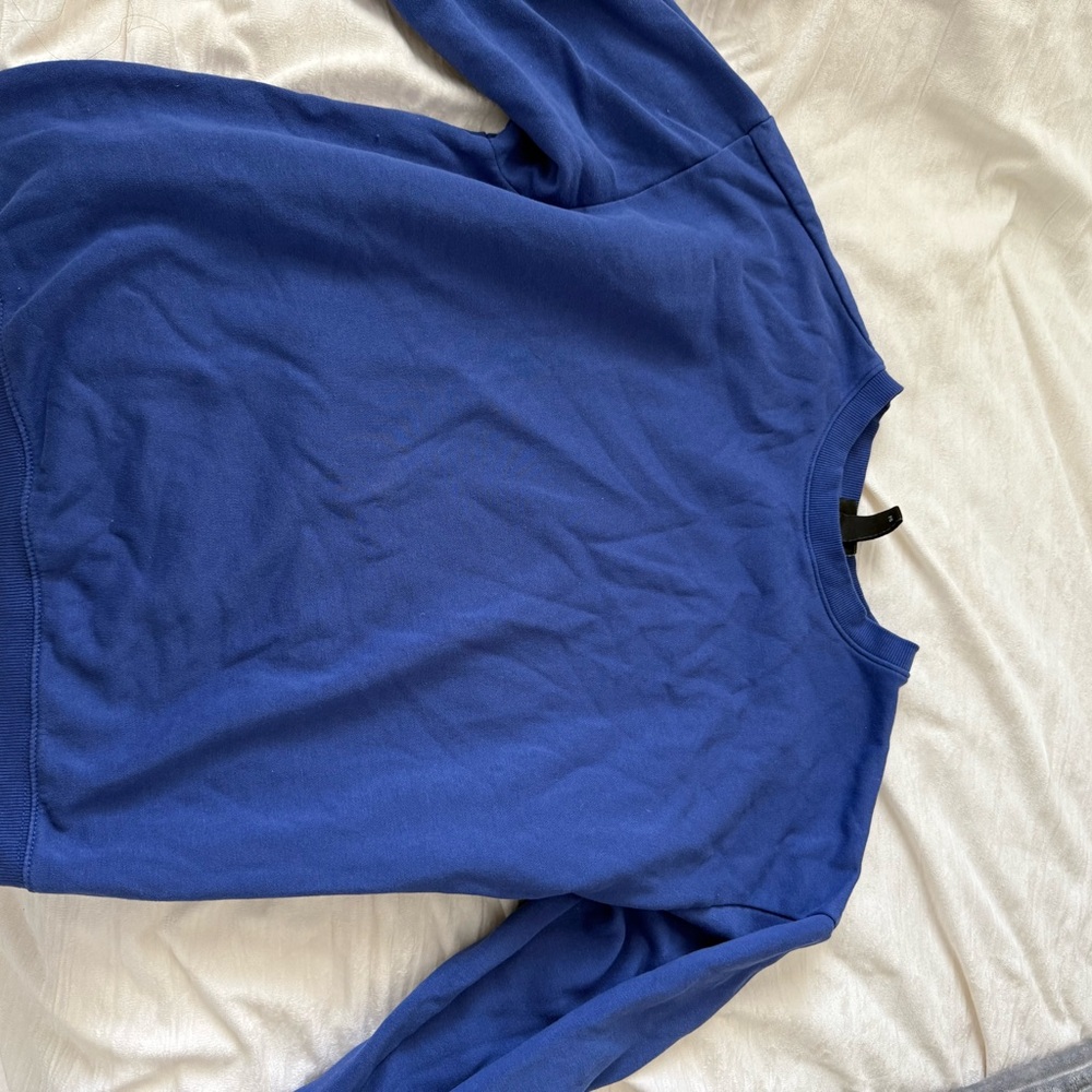 H & MBlue Crewneck Sweatshirt